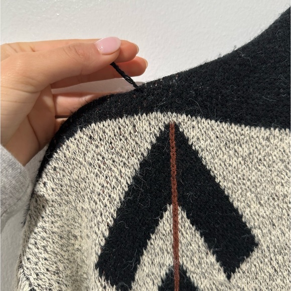 Cardigan - Picture 3 of 4